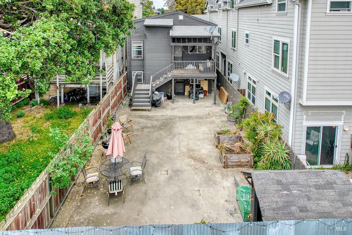 1128 Chester Street Oakland CA 94607
