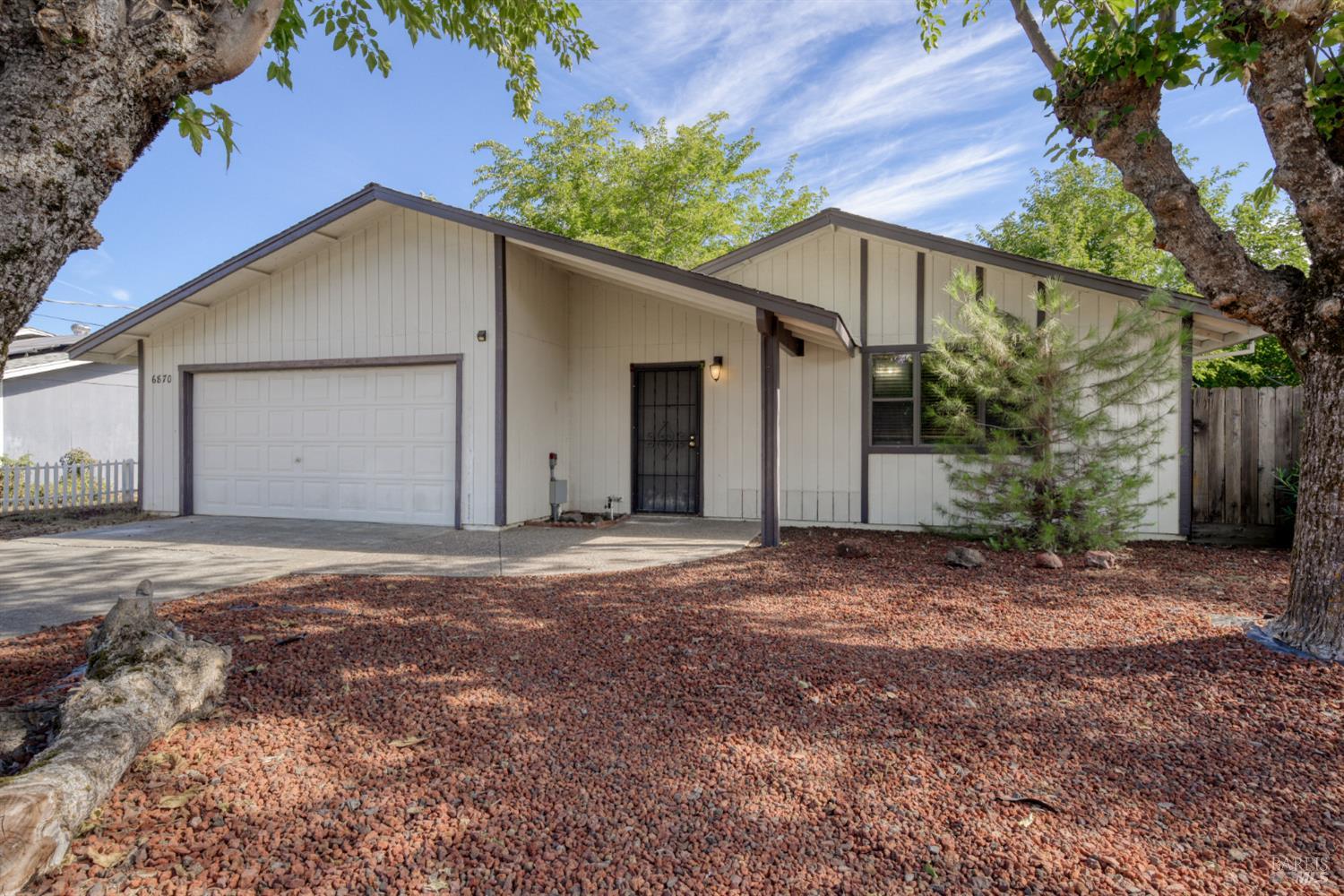 6870 Stonybrook Drive Clearlake CA 95422
