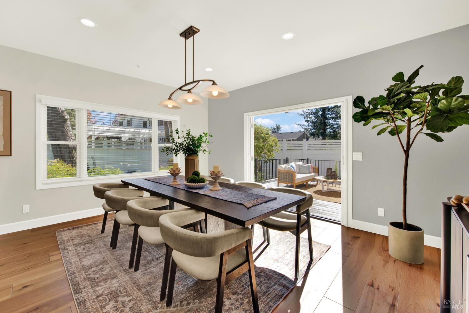 2111 W Lincoln Avenue Napa CA 94558