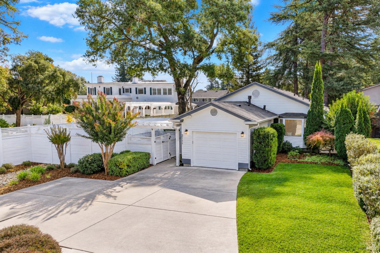 2111 W Lincoln Avenue Napa CA 94558