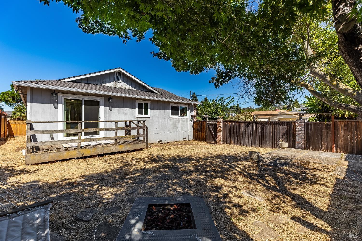 836 W 8th Street Benicia CA 94510