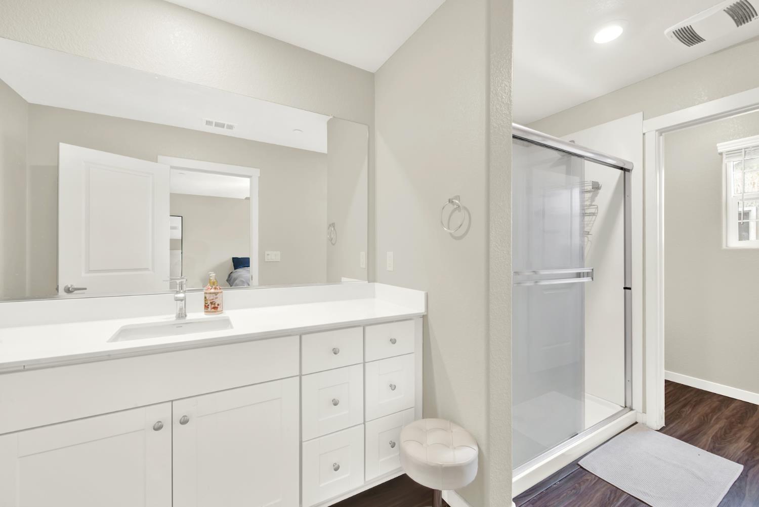 3298 New York Road West Sacramento CA 95691