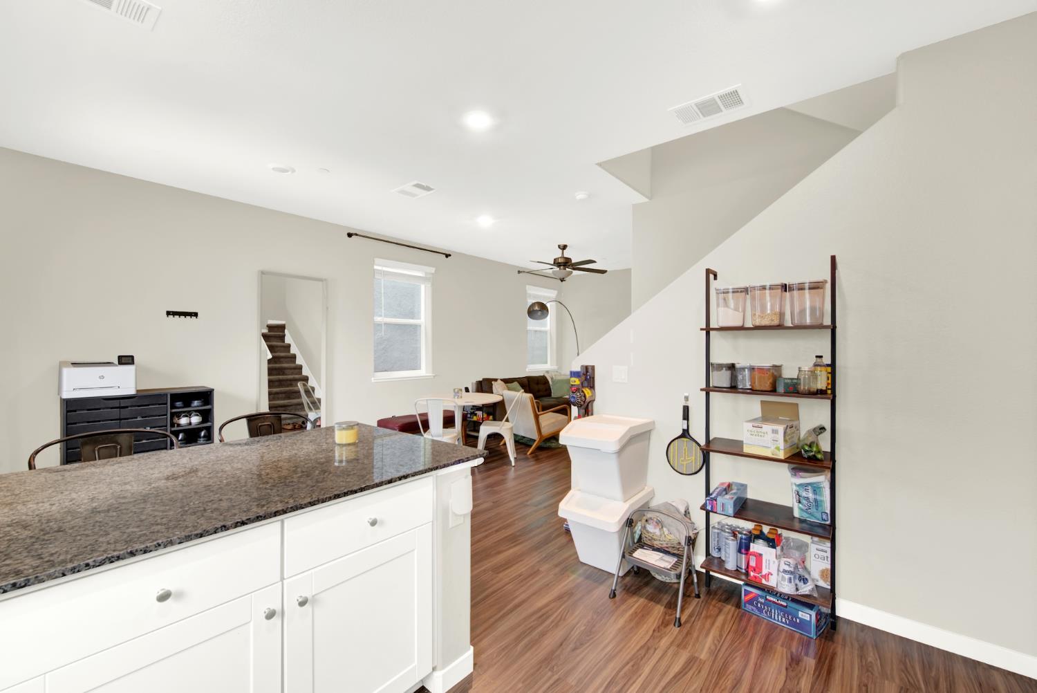 3298 New York Road West Sacramento CA 95691