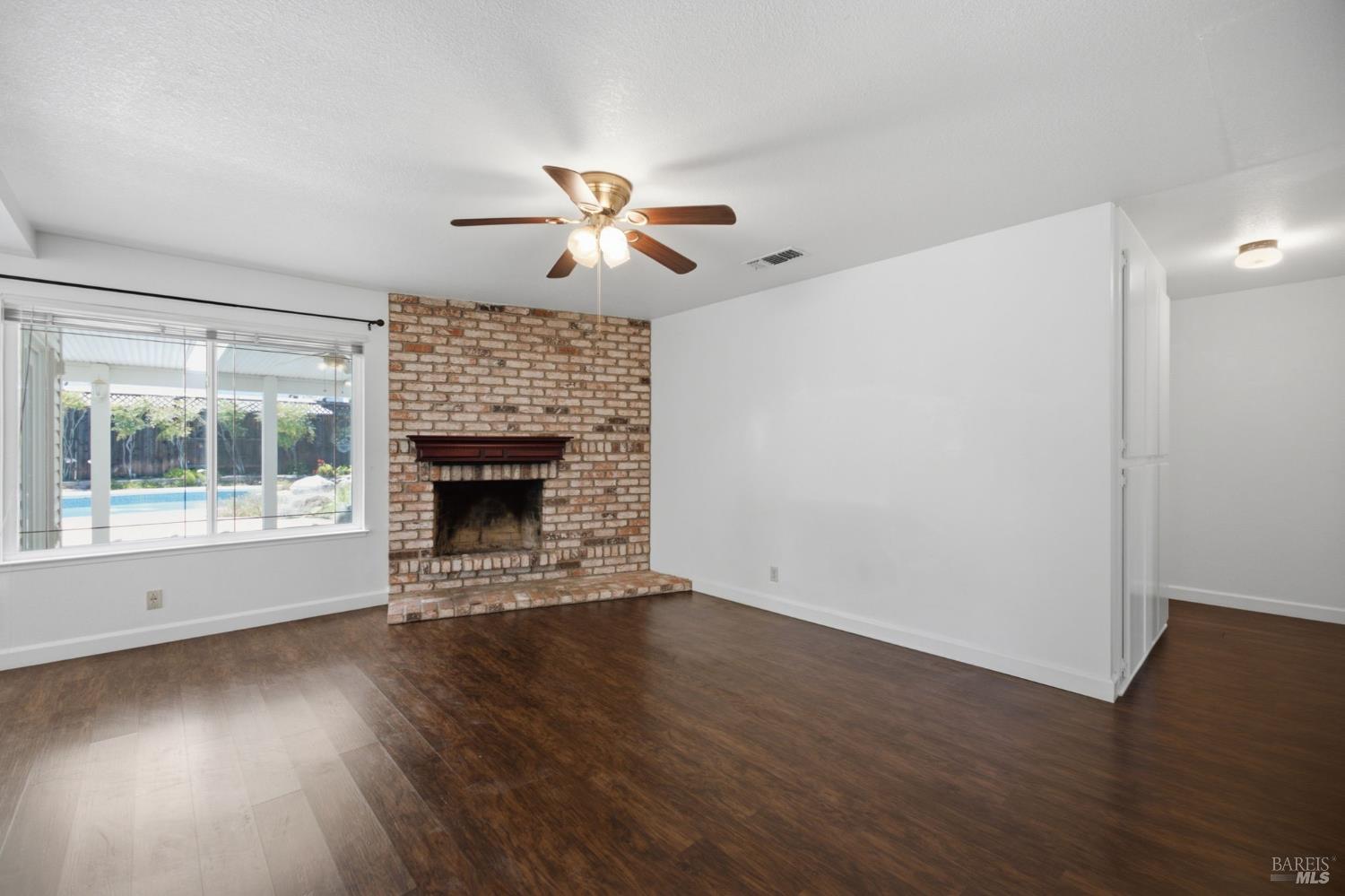 342 N Alamo Drive Vacaville CA 95688