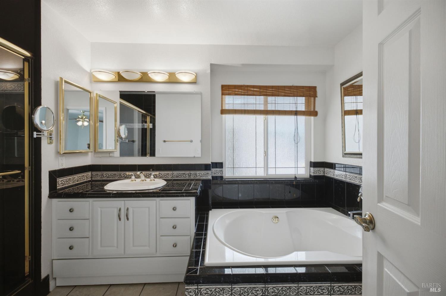 342 N Alamo Drive Vacaville CA 95688