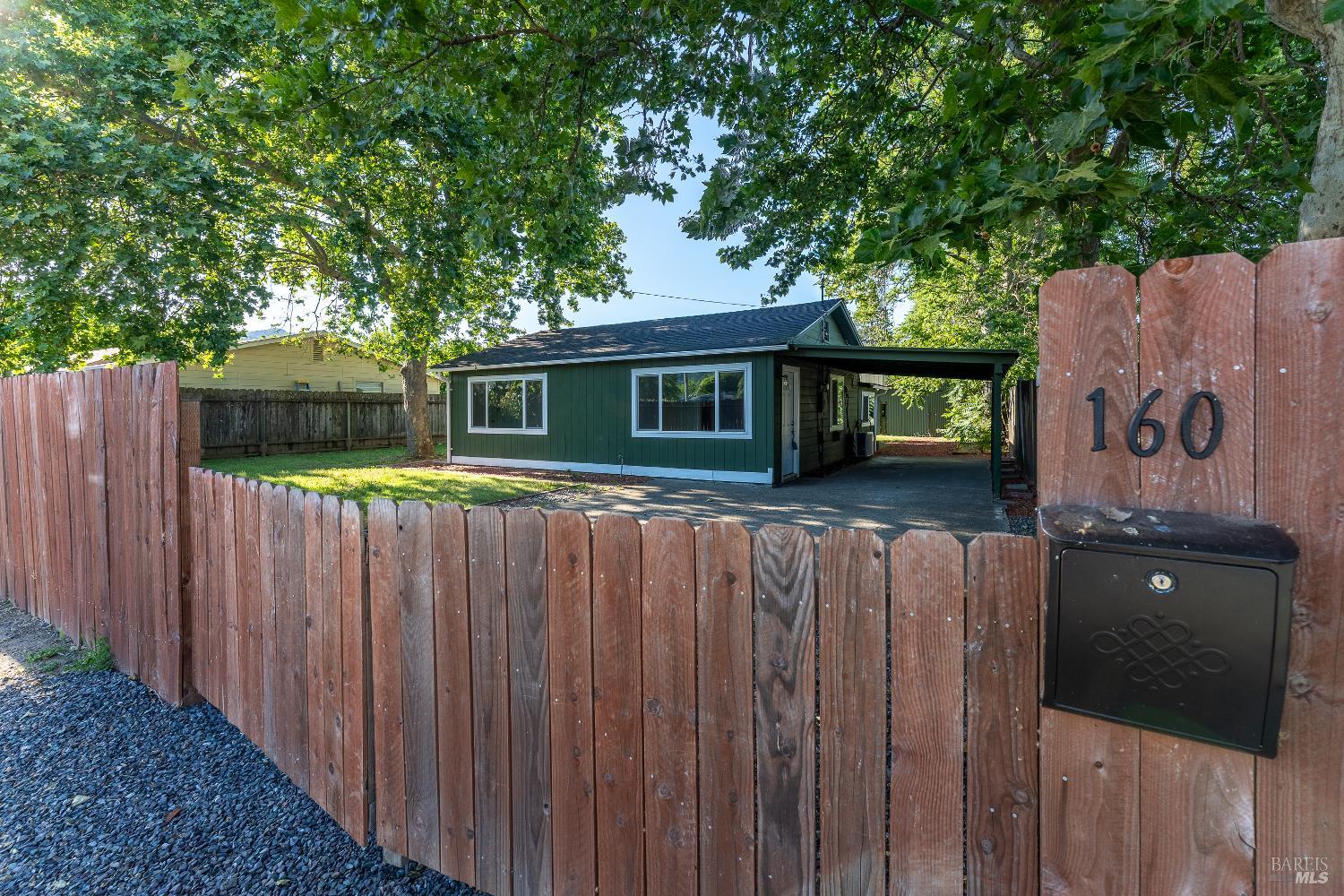 160 Thomas Street Ukiah CA 95482