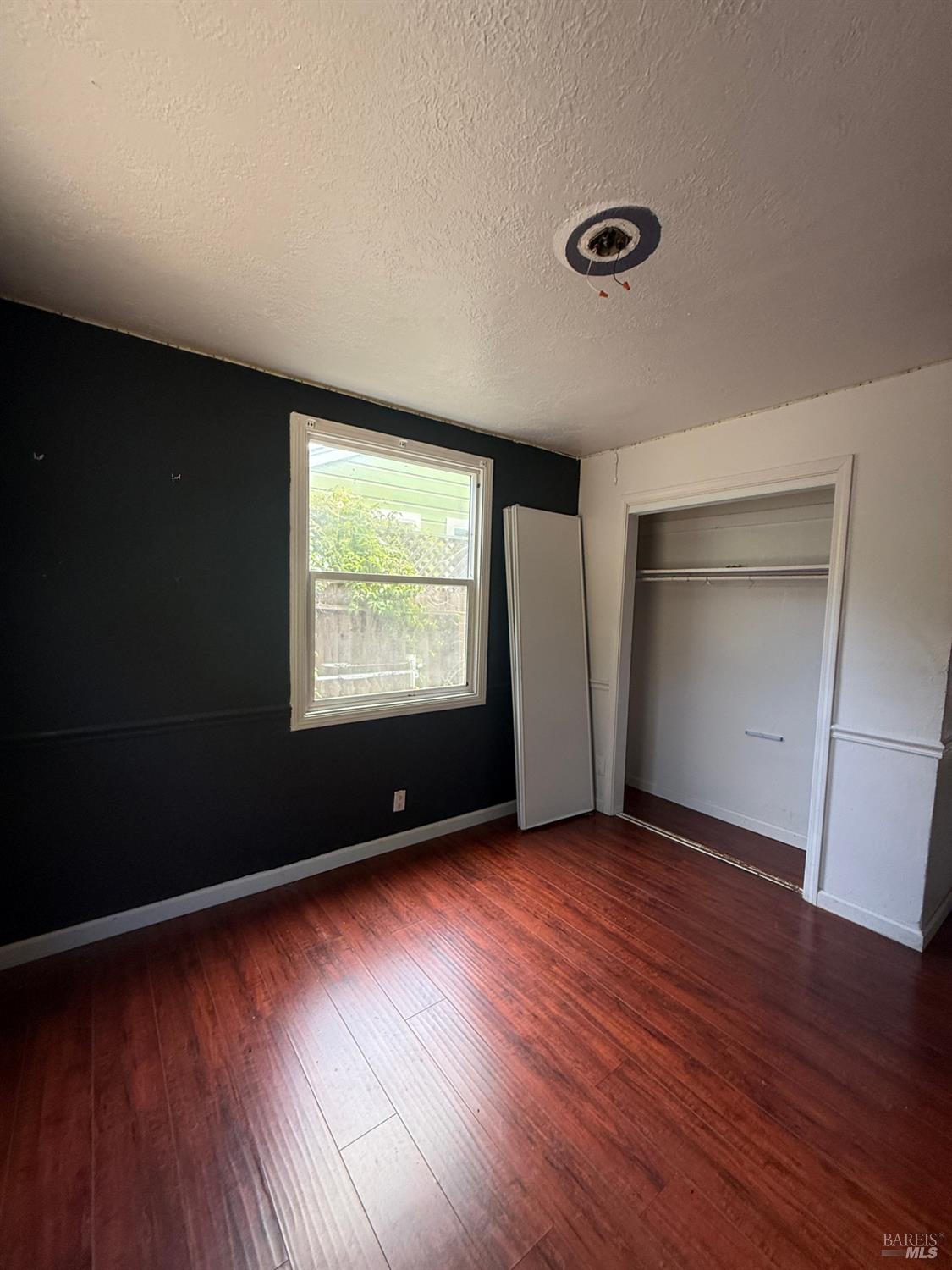 36 Alta Loma Benicia CA 90045