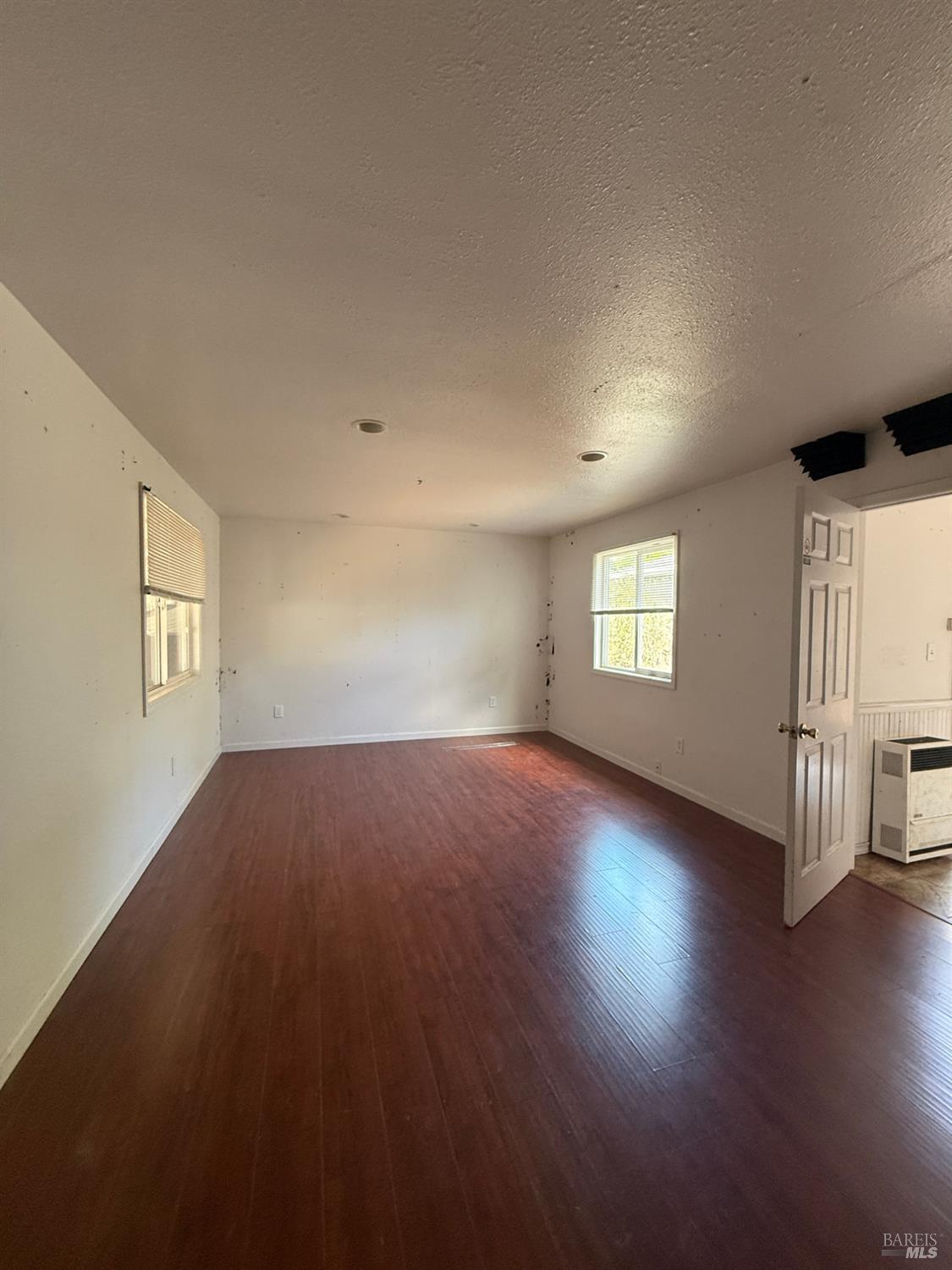36 Alta Loma Benicia CA 90045