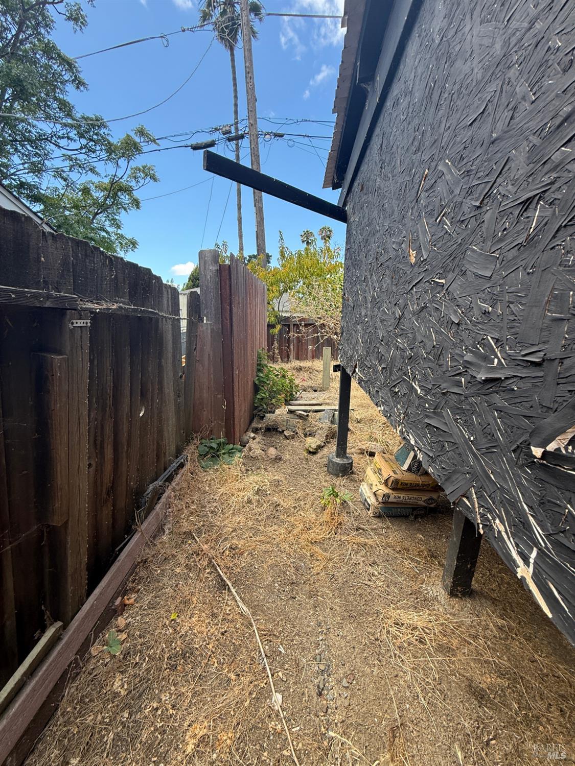 36 Alta Loma Benicia CA 90045