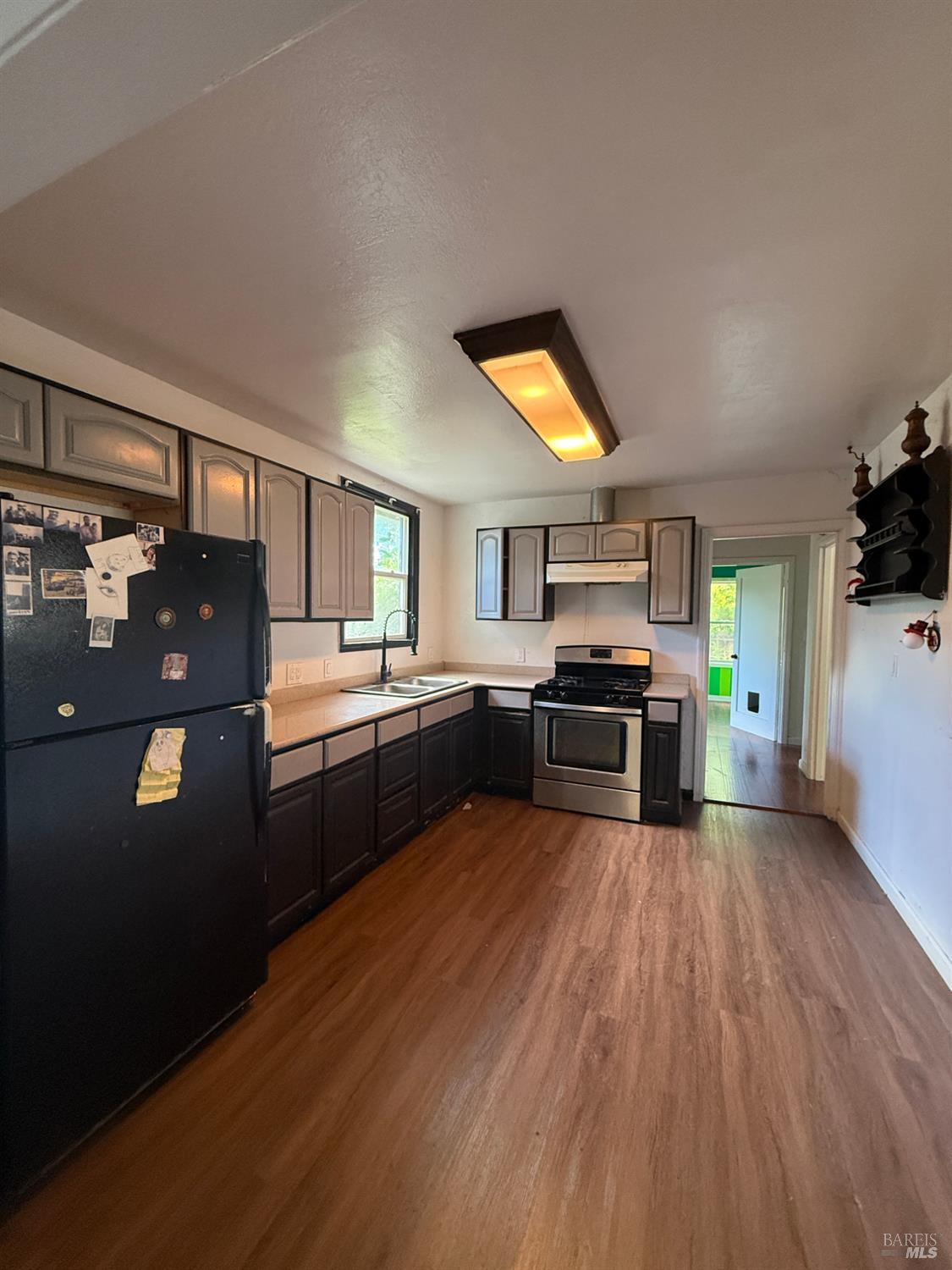 36 Alta Loma Benicia CA 90045