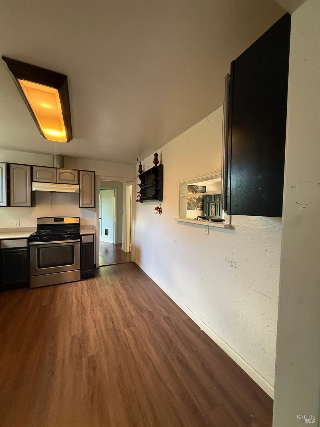 36 Alta Loma Benicia CA 90045