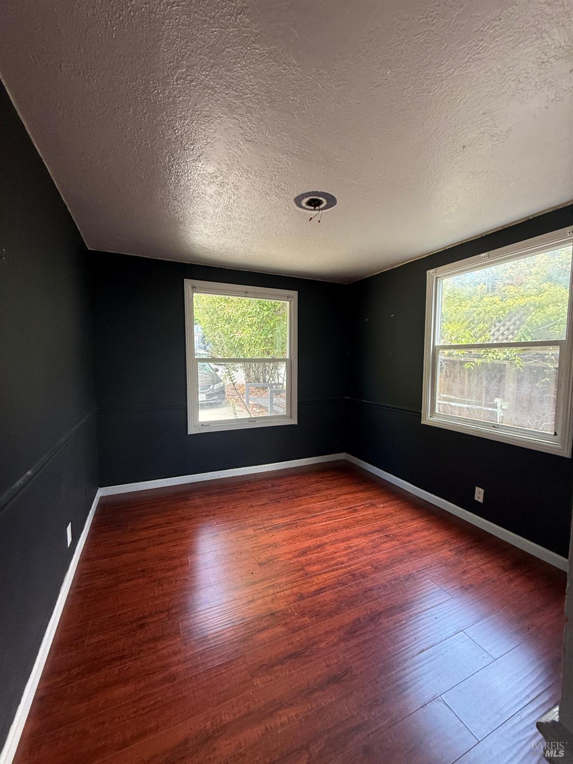 36 Alta Loma Benicia CA 90045