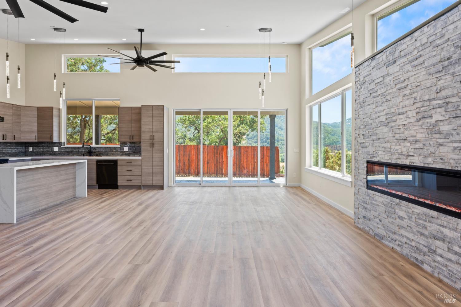 868 Sanel Drive Ukiah CA 95482