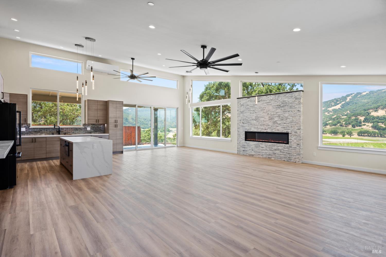 868 Sanel Drive Ukiah CA 95482