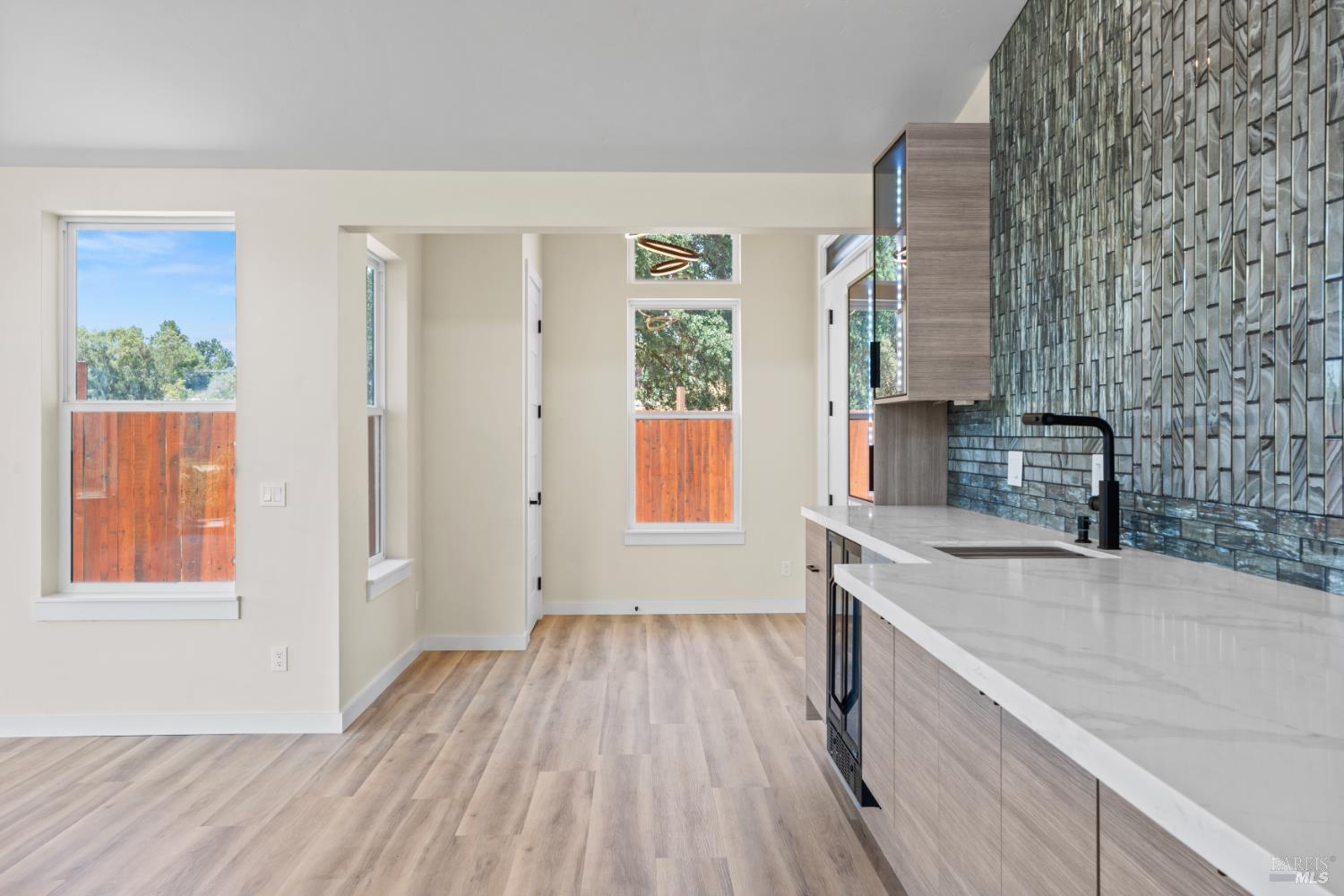 868 Sanel Drive Ukiah CA 95482