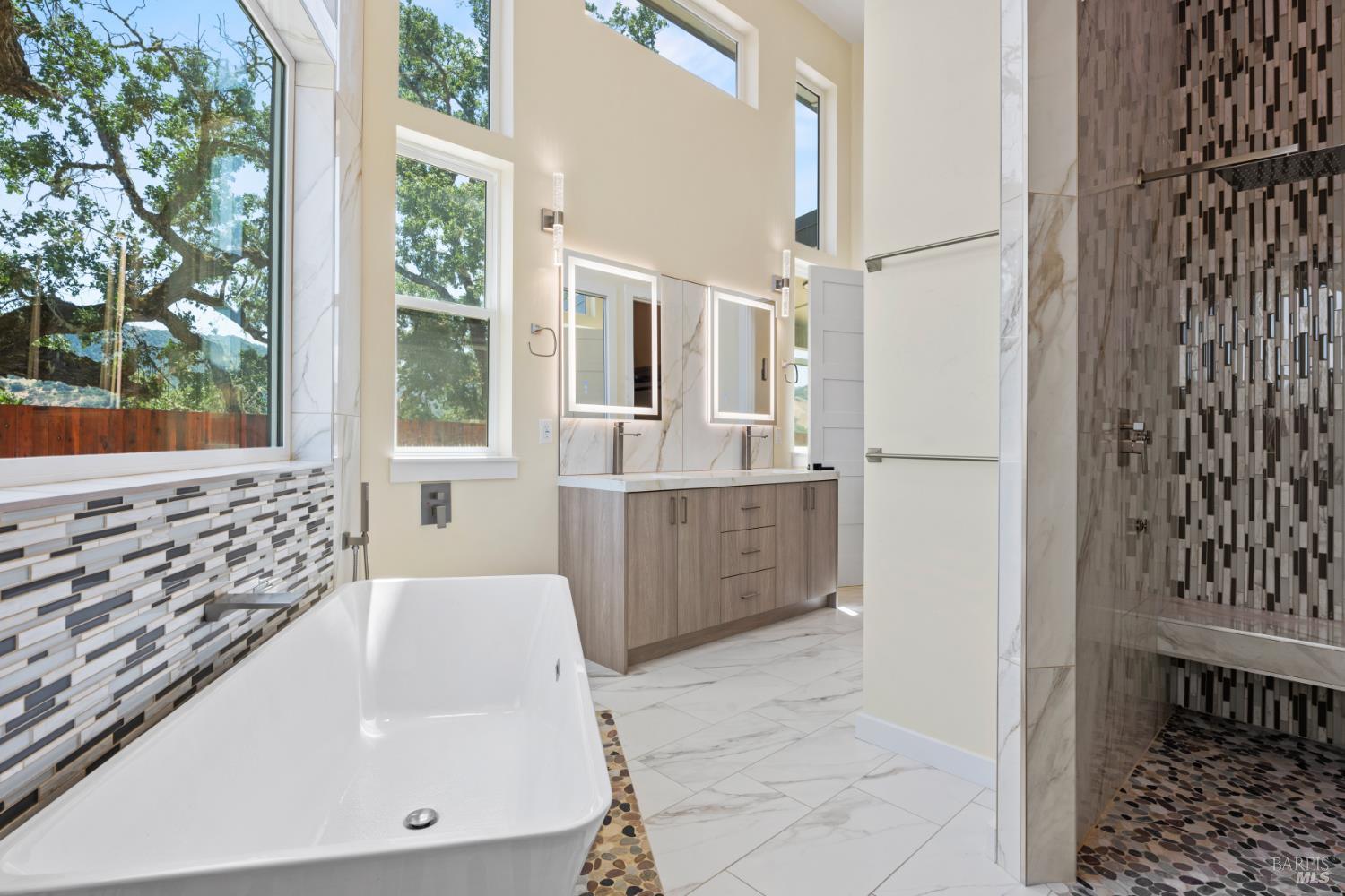 868 Sanel Drive Ukiah CA 95482
