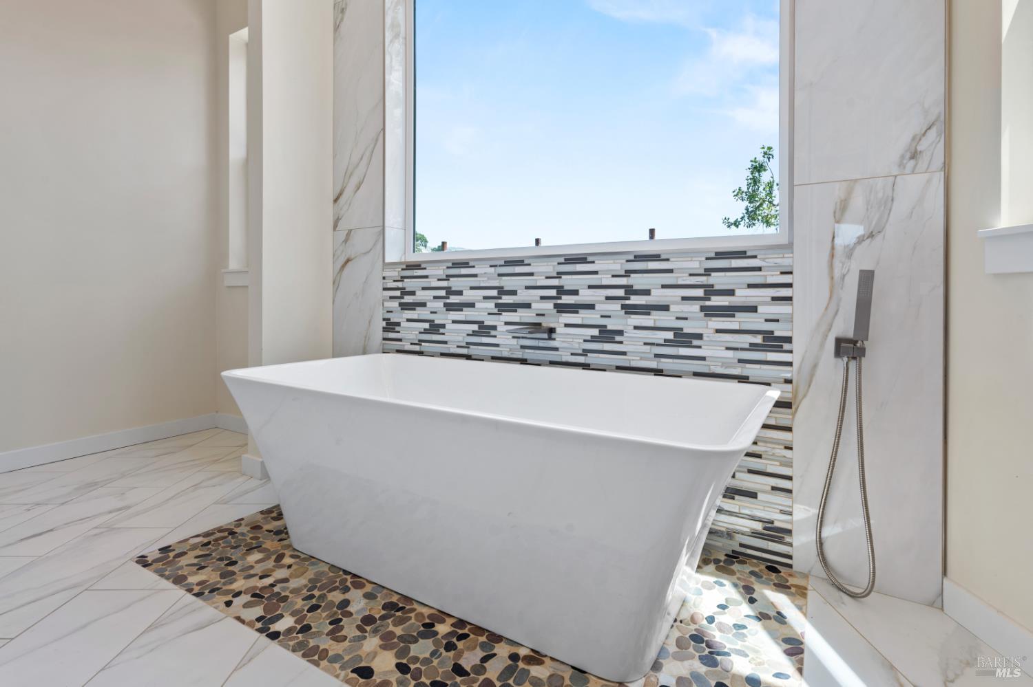 868 Sanel Drive Ukiah CA 95482
