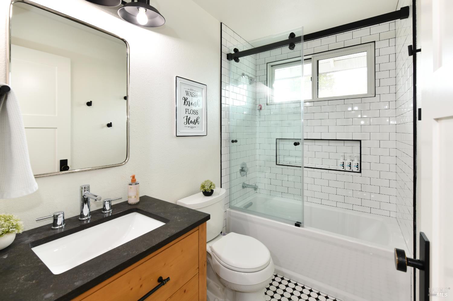 3438 Meadowbrook Court Napa CA 94558