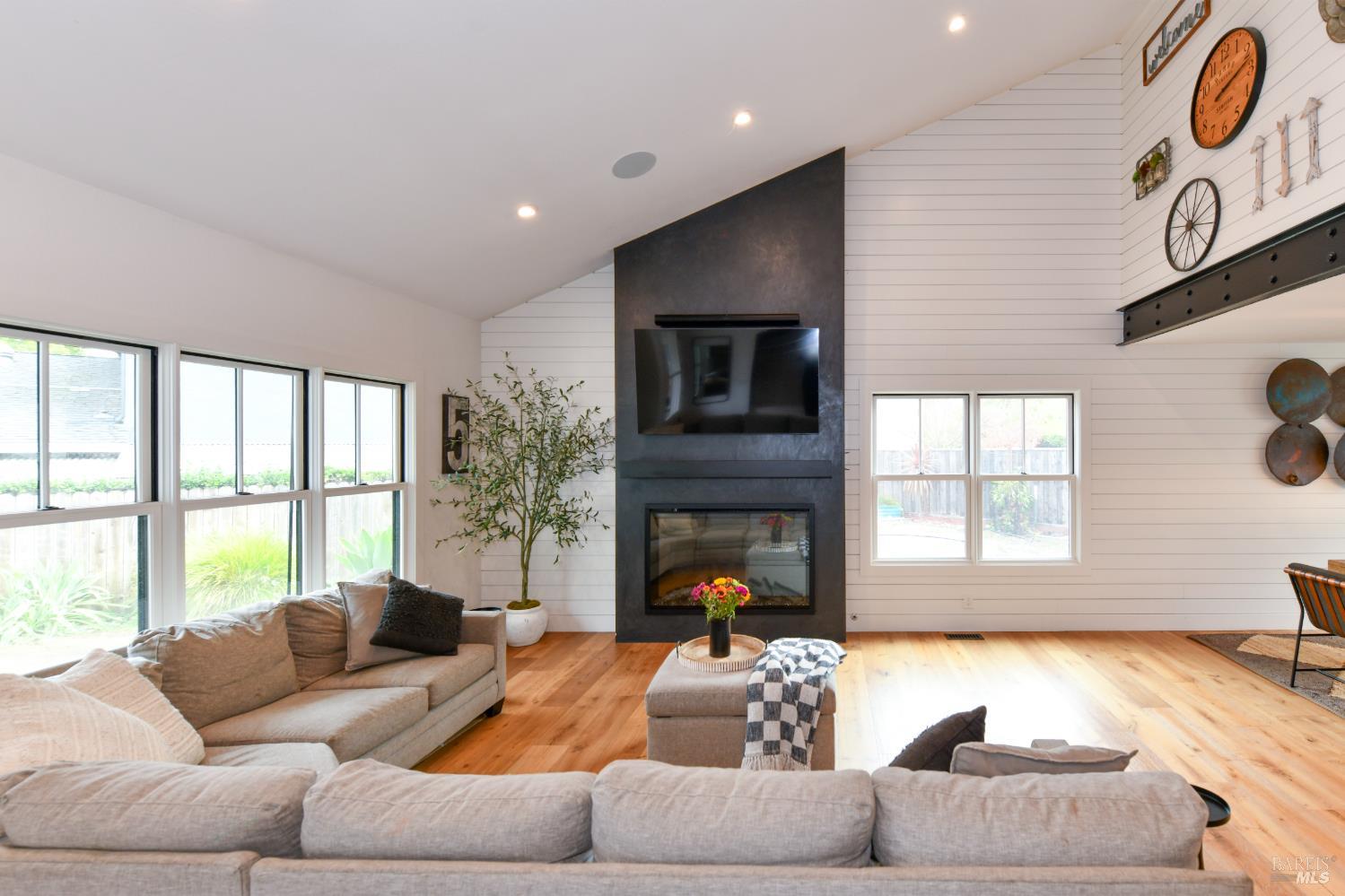 3438 Meadowbrook Court Napa CA 94558