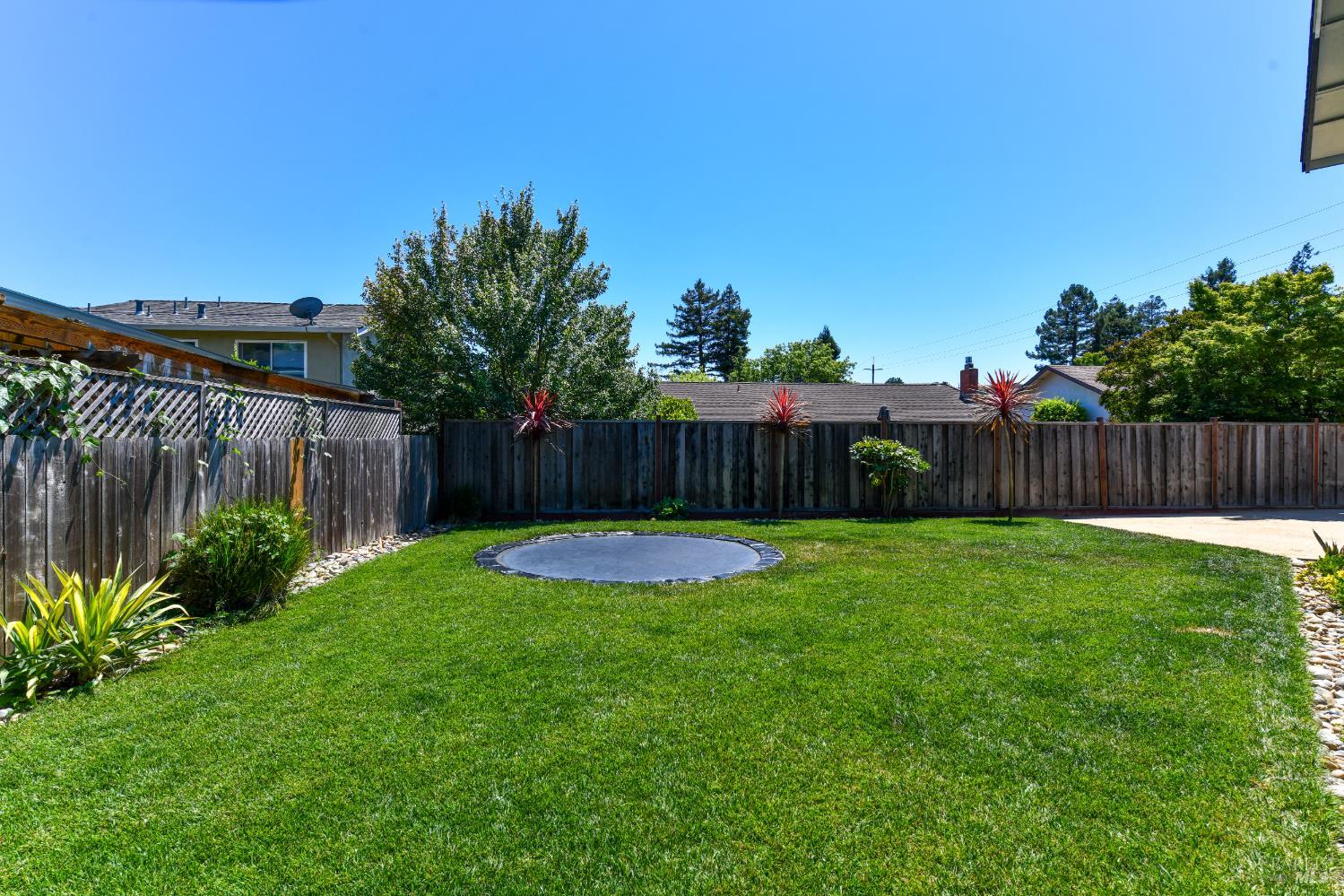 3438 Meadowbrook Court Napa CA 94558