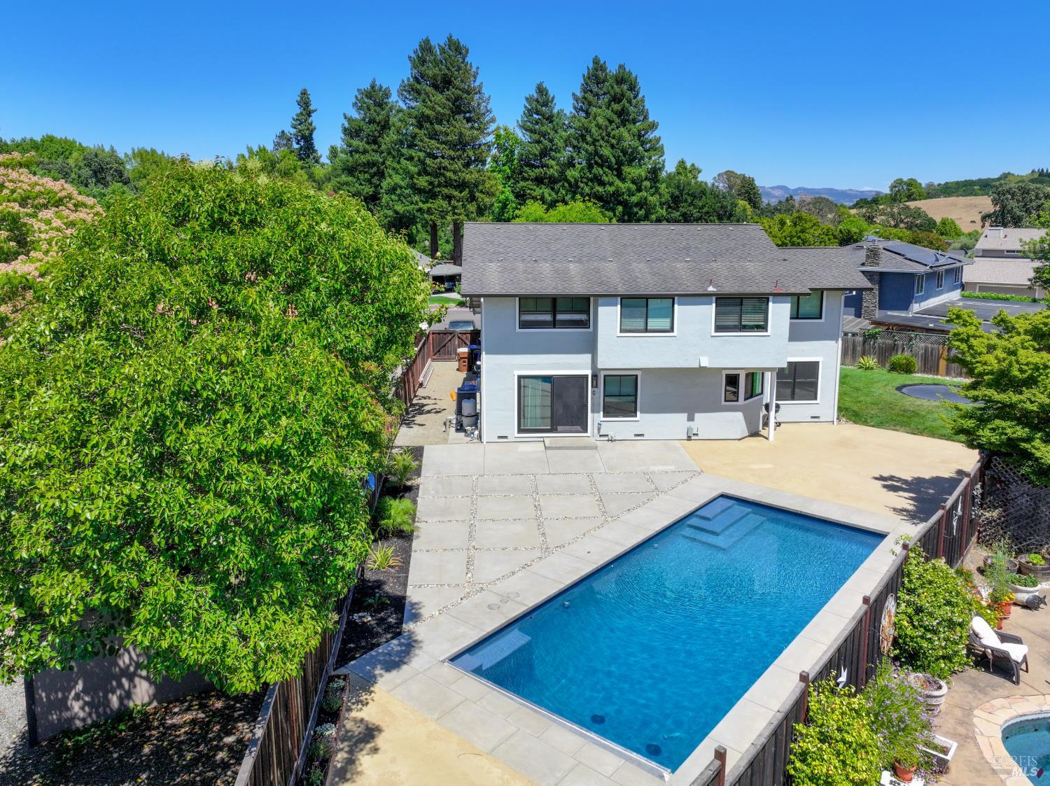 3438 Meadowbrook Court Napa CA 94558