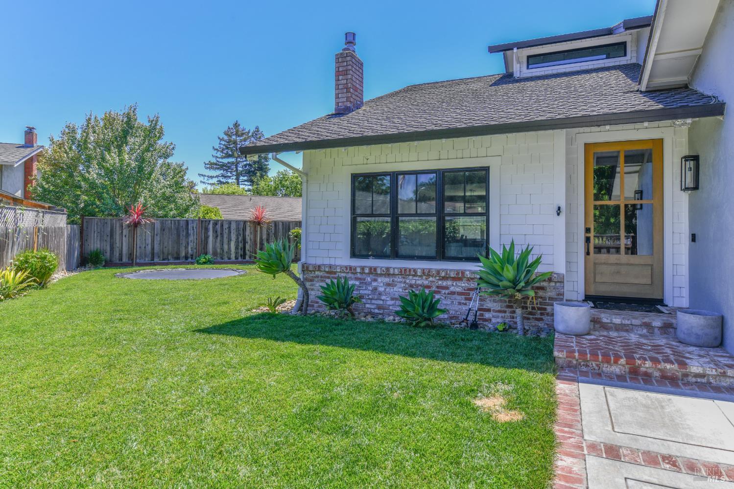 3438 Meadowbrook Court Napa CA 94558