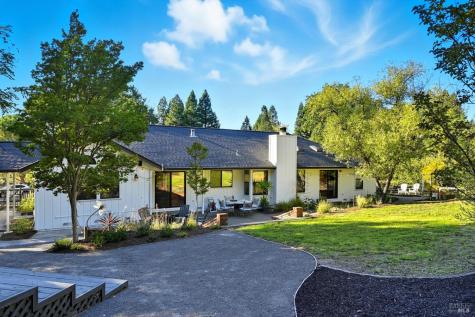 246 Zinfandel Road Healdsburg CA 95448