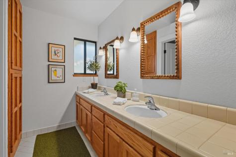 246 Zinfandel Road Healdsburg CA 95448