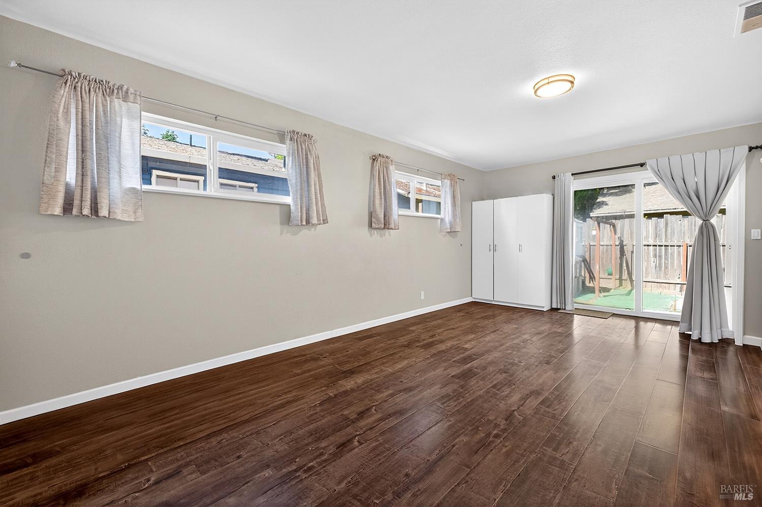 1481 North Street Santa Rosa CA 95404