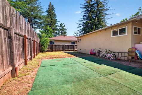 1481 North Street Santa Rosa CA 95404
