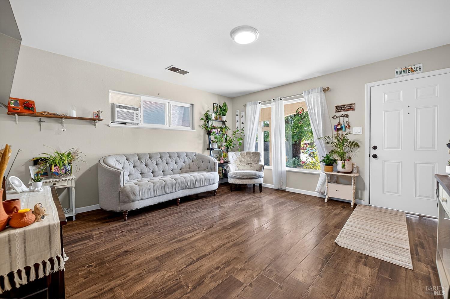 1481 North Street Santa Rosa CA 95404