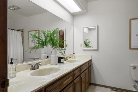 7595 Giusti Road Forestville CA 95436