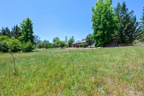 7595 Giusti Road Forestville CA 95436