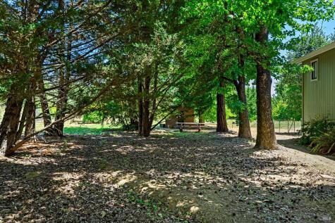 7595 Giusti Road Forestville CA 95436