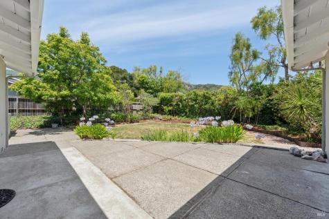 44 Robinhood Drive San Rafael CA 94901
