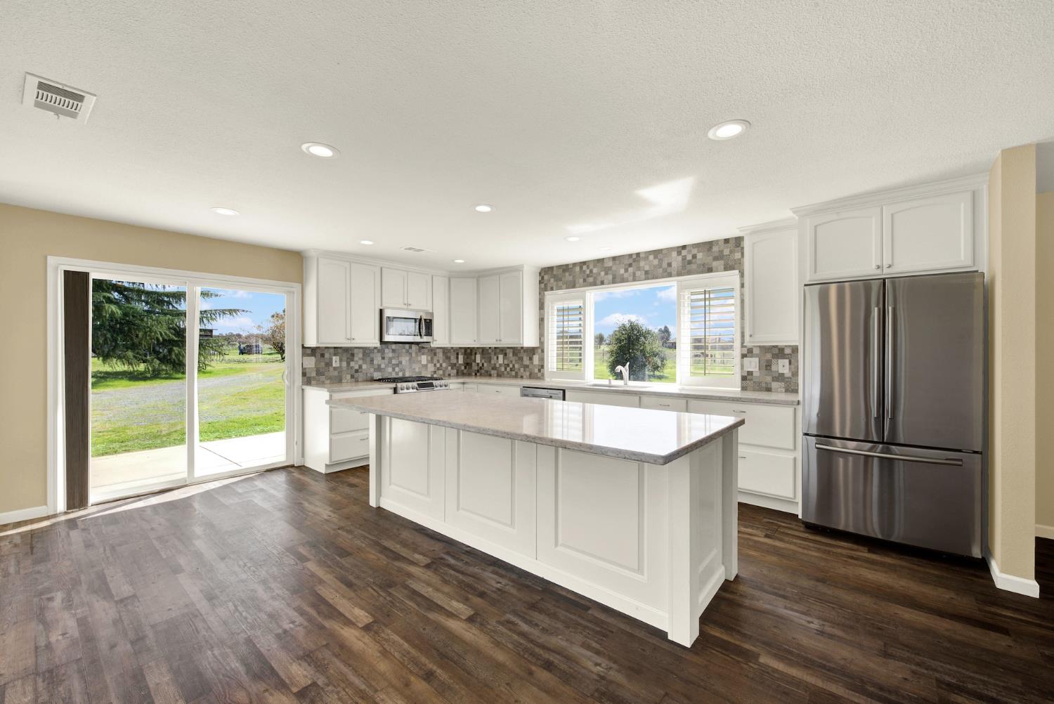 9862 Whalen Road Wallace CA 95252
