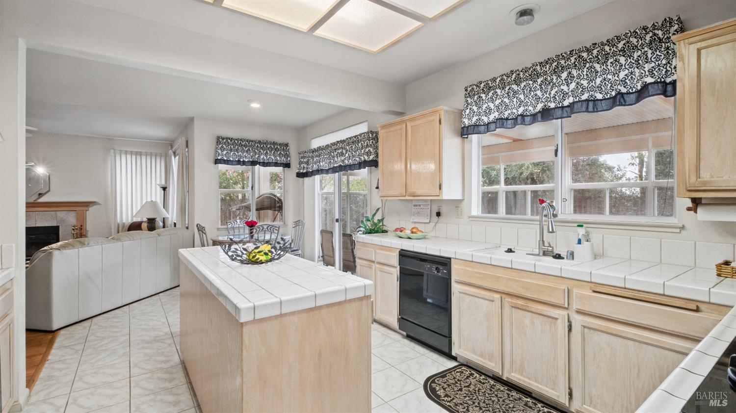 1039 Fennie Court Suisun City CA 94585