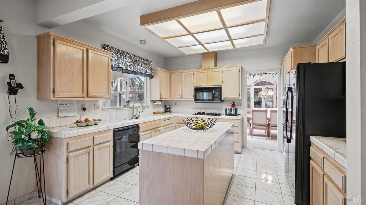 1039 Fennie Court Suisun City CA 94585