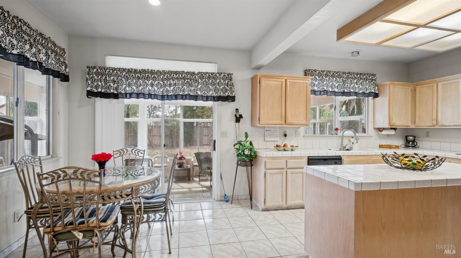 1039 Fennie Court Suisun City CA 94585