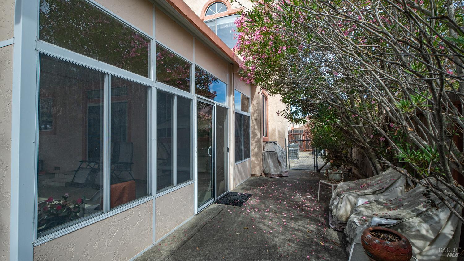1039 Fennie Court Suisun City CA 94585