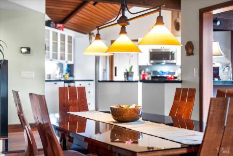 10045 Loch Haven Drive Santa Rosa CA 95404