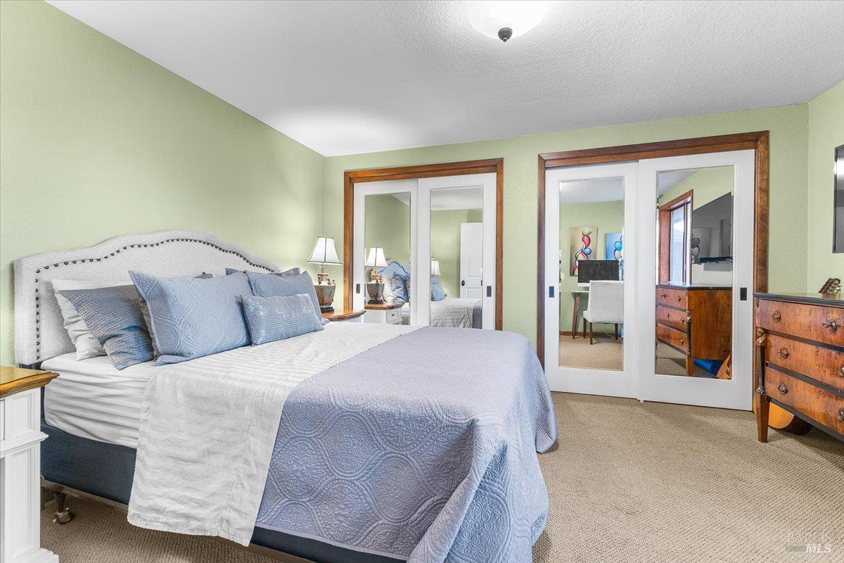 10045 Loch Haven Drive Santa Rosa CA 95404