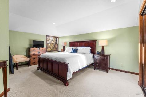 10045 Loch Haven Drive Santa Rosa CA 95404