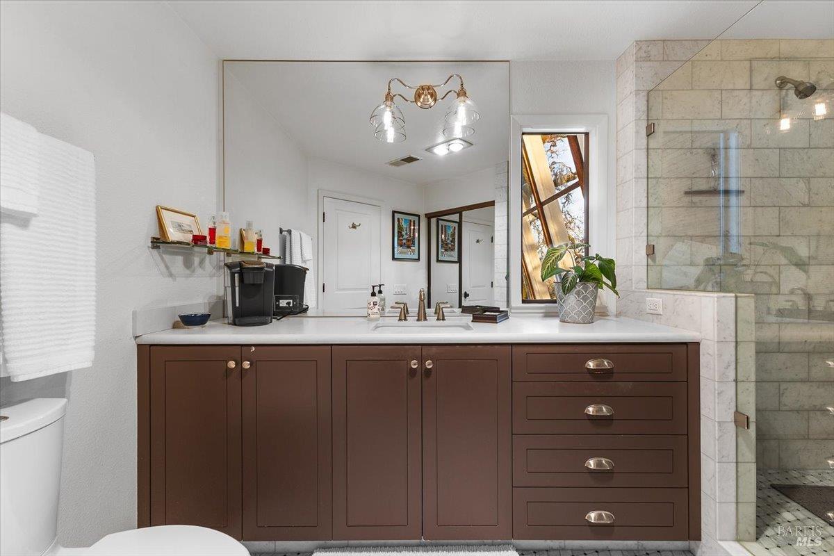 10045 Loch Haven Drive Santa Rosa CA 95404
