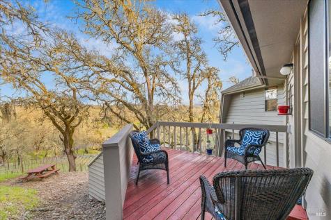 10045 Loch Haven Drive Santa Rosa CA 95404