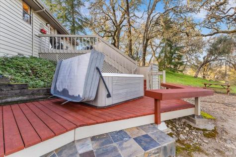 10045 Loch Haven Drive Santa Rosa CA 95404