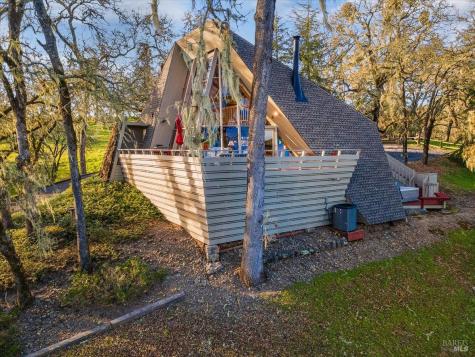 10045 Loch Haven Drive Santa Rosa CA 95404