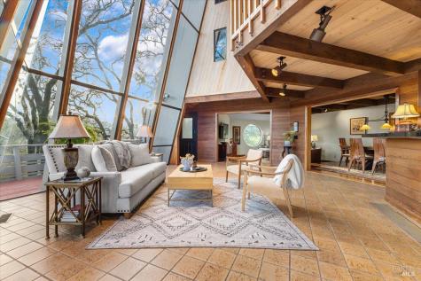 10045 Loch Haven Drive Santa Rosa CA 95404