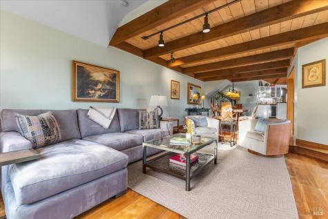 10045 Loch Haven Drive Santa Rosa CA 95404