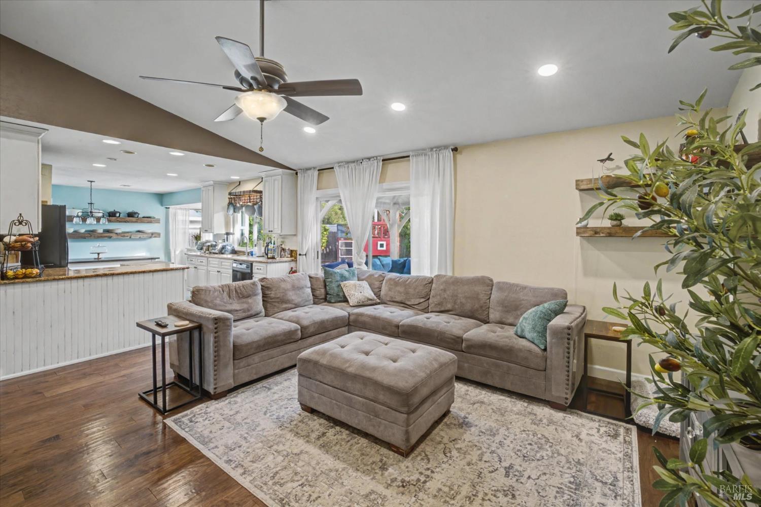 456 Marbella Lane Vacaville CA 95688